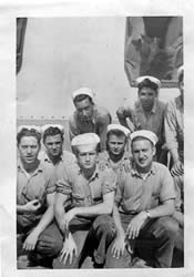 hwt002 - Richard Volez and crew members - 1945